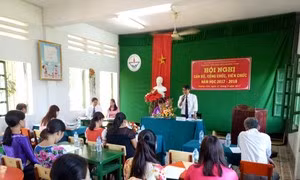 Giáo viên, học sinh mệt mỏi khi vào mùa hội nghị ảnh 2