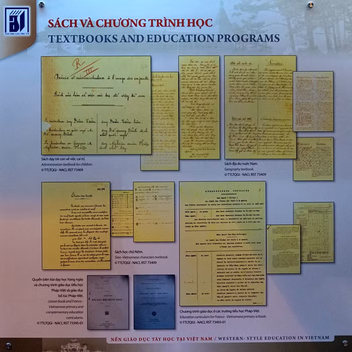 Sách cải cách theo chương trình của Pháp. (Ảnh: Vietnamnet.vn)
