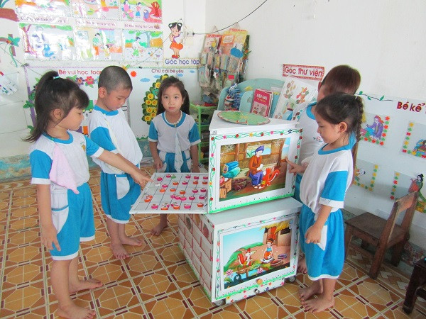 Hơn 30 năm, cô giáo vẫn say đắm nghề nuôi dạy trẻ ảnh 2 Hơn 30 năm, cô giáo vẫn say đắm nghề nuôi dạy trẻ ảnh 2