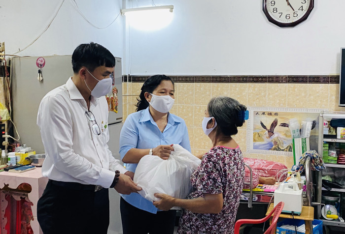 Sắp tới, Tập đoàn Novaland sẽ tài trợ các thiết bị y tế như phòng áp lực âm, máy giúp thở cao cấp, hệ thống lọc máu trị giá khoảng 10 tỷ đồng đến bệnh viện 115.