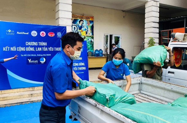 Các đoàn thể địa phương hăng hái tham gia chung tay với các doanh nghiệp như Tập đoàn Novaland cùng lan tỏa yêu thương