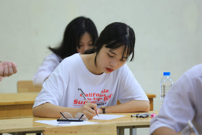 Thời gian để thực hiện chương trình học kỳ II tinh giản ra sao? (Ảnh minh hoa: Daidoanket.vn) Thời gian để thực hiện chương trình học kỳ II tinh giản ra sao? (Ảnh minh hoa: Daidoanket.vn)