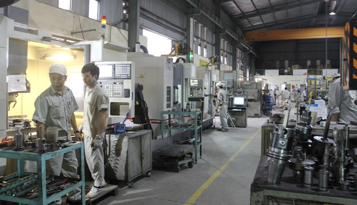 Công ty Trách nhiệm Hữu hạn sản xuất và dịch vụ thương mại Kim Long (Khu công nghiệp Cầu Giấy, Hà Nội) bổ sung các dây chuyền thiết bị từ nguồn vốn vay Quỹ Phát triển doanh nghiệp nhỏ và vừa (ủy thác qua BIDV). Công ty Trách nhiệm Hữu hạn sản xuất và dịch vụ thương mại Kim Long (Khu công nghiệp Cầu Giấy, Hà Nội) bổ sung các dây chuyền thiết bị từ nguồn vốn vay Quỹ Phát triển doanh nghiệp nhỏ và vừa (ủy thác qua BIDV).