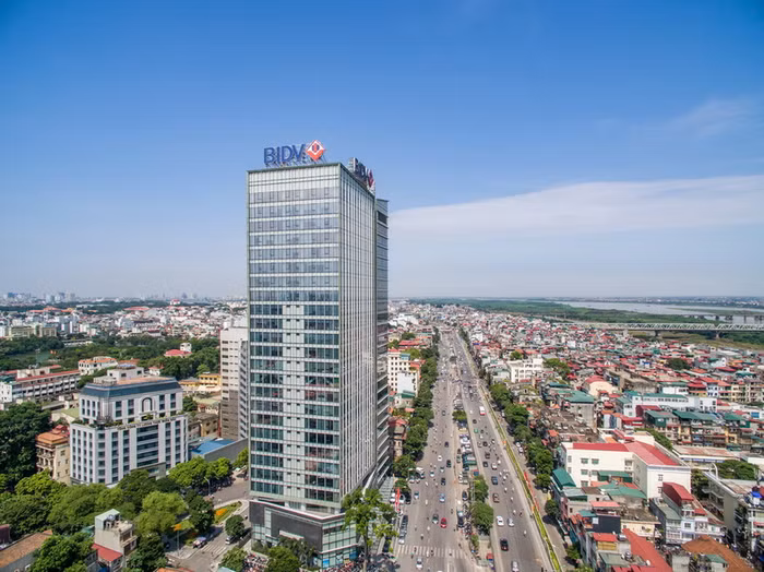 BIDV thuộc nhóm các ngân hàng có định hạng tín nhiệm cao nhất tại thị trường Việt Nam, trong bối cảnh nền kinh tế đang gặp nhiều khó khăn do ảnh hưởng của dịch Covid-19. BIDV thuộc nhóm các ngân hàng có định hạng tín nhiệm cao nhất tại thị trường Việt Nam, trong bối cảnh nền kinh tế đang gặp nhiều khó khăn do ảnh hưởng của dịch Covid-19.