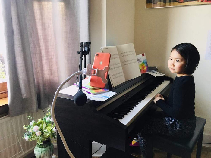 Trẻ học Piano qua mạng Trẻ học Piano qua mạng