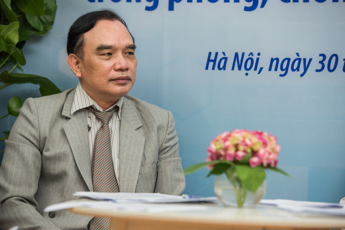 Phó giáo sư Nguyễn Xuân Ninh Phó giáo sư Nguyễn Xuân Ninh