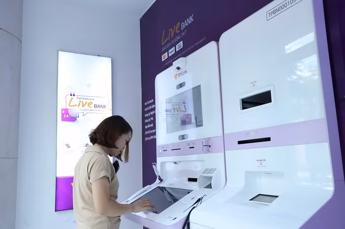 TPBank LiveBank ghi dấu ấn với giải thưởng Ngân hàng tự động xuất sắc nhất ảnh 1 TPBank LiveBank ghi dấu ấn với giải thưởng Ngân hàng tự động xuất sắc nhất ảnh 1