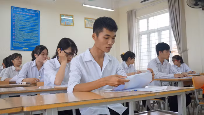 Thi hay xét tốt nghiệp cũng phải học!