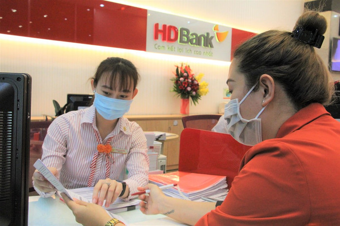 HDBank triển khai thêm chương trình Gửi tiết kiệm online với mức lãi suất ưu đãi cao hơn 0,1% so với gửi tiết kiệm tại quầy. HDBank triển khai thêm chương trình Gửi tiết kiệm online với mức lãi suất ưu đãi cao hơn 0,1% so với gửi tiết kiệm tại quầy.