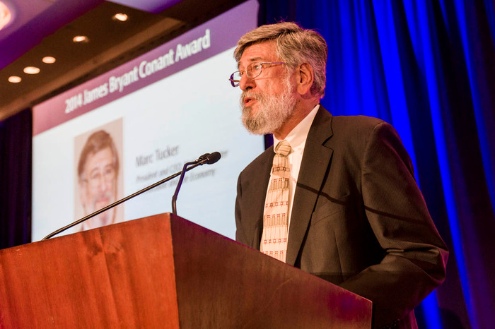 Mark Tucker là Giám đốc Trung Tâm Nghiên cứu Quốc gia về Giáo dục và Kinh tế (NCEE). (Ảnh: NCEE)