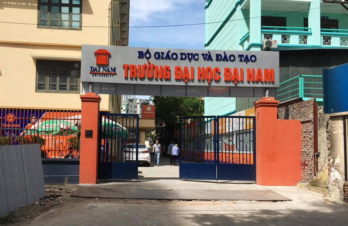 Trường đại học Đại Nam cho biết, đã kỷ luật hình thức nặng nhất buộc thôi việc đối với nhân viên tư vấn tuyển sinh sai chủ trương của Trường. Ảnh: Vũ Phương. Trường đại học Đại Nam cho biết, đã kỷ luật hình thức nặng nhất buộc thôi việc đối với nhân viên tư vấn tuyển sinh sai chủ trương của Trường. Ảnh: Vũ Phương.