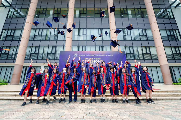 80% học sinh Vinschool đã được tuyển thẳng vào các trường đại học hàng đầu của Việt Nam và thế giới trước khi tốt nghiệp. Anh 2 (25).jpg
