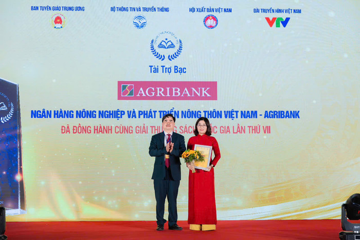 Ngân hàng Nông nghiệp và Phát triển Nông thôn Việt Nam vinh dự đồng hành cùng Chương trình. Ngân hàng Nông nghiệp và Phát triển Nông thôn Việt Nam vinh dự đồng hành cùng Chương trình.