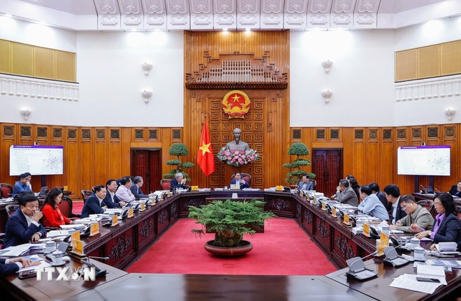 Thường trực Chính phủ họp về Đề án phát triển đường sắt đô thị Hà Nội và Thành phố Hồ Chí Minh. (Ảnh: Dương Giang/TTXVN) Thường trực Chính phủ họp về Đề án phát triển đường sắt đô thị Hà Nội và Thành phố Hồ Chí Minh. (Ảnh: Dương Giang/TTXVN)
