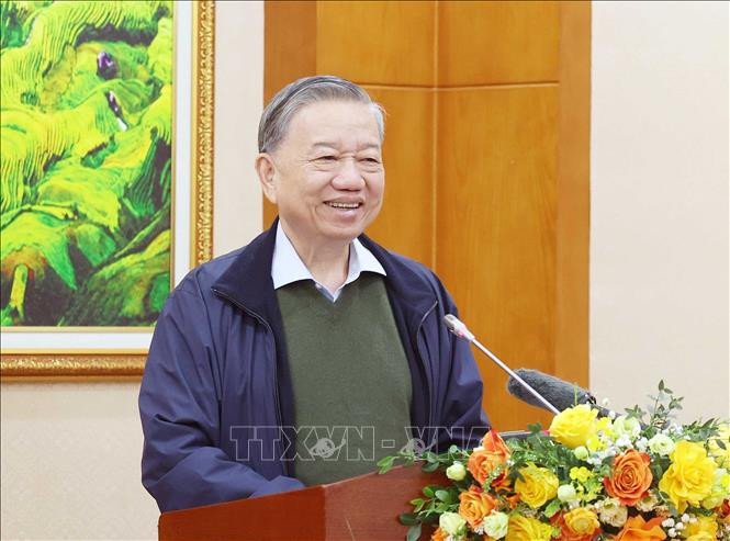 Tổng Bí thư Tô Lâm phát biểu chỉ đạo tại buổi làm việc với Ban Kinh tế Trung ương. Ảnh: Thống Nhất/TTXVN Tổng Bí thư Tô Lâm phát biểu chỉ đạo tại buổi làm việc với Ban Kinh tế Trung ương. Ảnh: Thống Nhất/TTXVN
