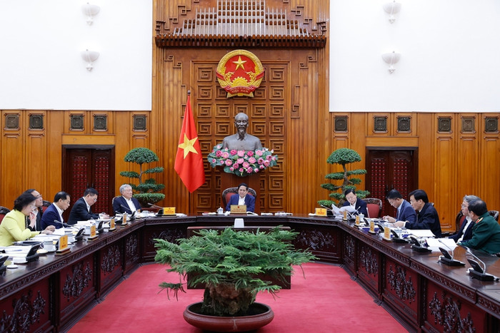 Thủ tướng nêu rõ, sắp xếp, tinh gọn bộ máy song phải nâng cao hiệu lực, hiệu quả, các chức năng. Ảnh: VGP/Nhật Bắc Thủ tướng nêu rõ, sắp xếp, tinh gọn bộ máy song phải nâng cao hiệu lực, hiệu quả, các chức năng. Ảnh: VGP/Nhật Bắc