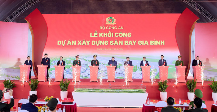 Lễ khởi công Dự án xây dựng sân bay Gia Bình. Lễ khởi công Dự án xây dựng sân bay Gia Bình.