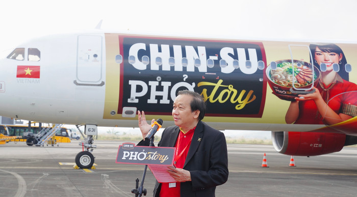 Đại diện Vietjet chia sẻ tại sự kiện. Đại diện Vietjet chia sẻ tại sự kiện.jpg