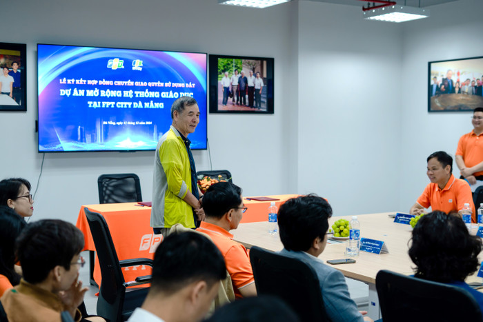 Tiến sĩ Lê Trường Tùng phát biểu tại Lễ ký kết. Anh 02 Ky ket FE FCity.jpg.jpg