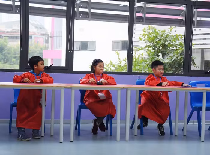 Ngoài 3 Giải Nhất, bạn Andre Phan Seth lớp 2C1 (ngoài cùng bên trái) cũng thi đấu đầy cố gắng và giành Giải Ba chung cuộc.