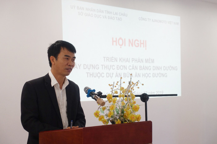 Ông Phạm Xuân Dưỡng, Trưởng Phòng chính trị tư tưởng- Sở Giáo dục và Đào tạo tỉnh Lai Châu phát biểu tại Hội nghị. Ông Phạm Xuân Dưỡng, Trưởng Phòng chính trị tư tưởng- Sở Giáo dục và Đào tạo tỉnh Lai Châu phát biểu tại Hội nghị.