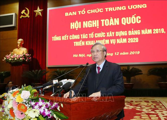 Đồng chí Trần Quốc Vượng, Ủy viên Bộ Chính trị, Thường trực Ban Bí thư phát biểu chỉ đạo hội nghị. Ảnh: Phương Hoa/TTXVN Đồng chí Trần Quốc Vượng, Ủy viên Bộ Chính trị, Thường trực Ban Bí thư phát biểu chỉ đạo hội nghị. Ảnh: Phương Hoa/TTXVN