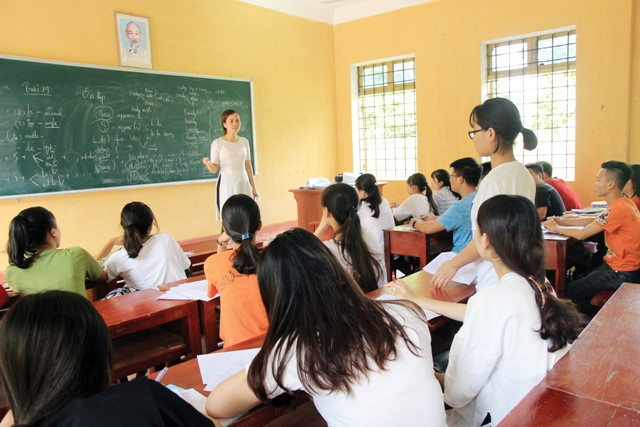 Các thầy cô có mong muốn tham gia thăng hạng thì đừng than thở, kêu khó nữa mà phải thực sự tự học. (Ảnh minh họa: Giaoducthoidai.vn) Các thầy cô có mong muốn tham gia thăng hạng thì đừng than thở, kêu khó nữa mà phải thực sự tự học. (Ảnh minh họa: Giaoducthoidai.vn)