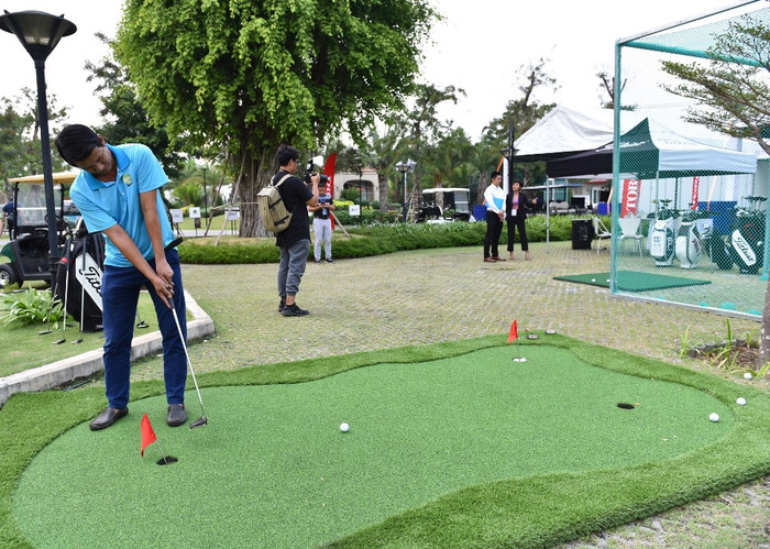 Trải nghiệm tập chơi Gôn Trải nghiệm tập chơi Gôn