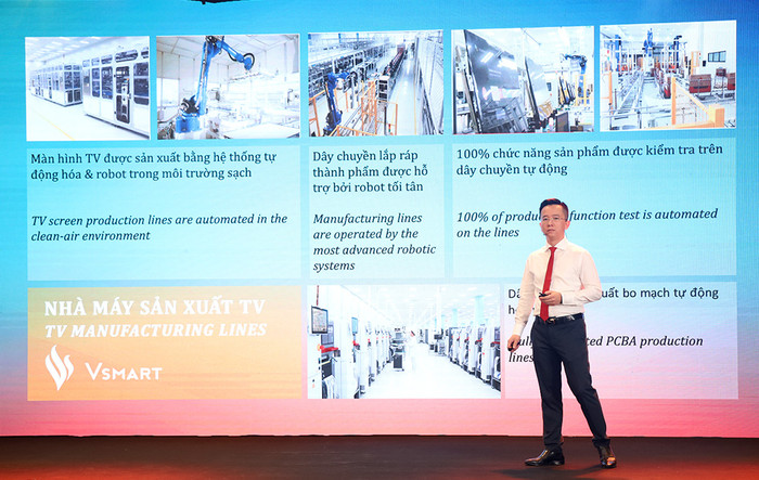 Ông Nguyễn Trung Kiên (Giám đốc Nhà máy VinSmart) công bố sản phẩm ti vi thông minh đầu tiên của Tập đoàn Vingroup Ông Nguyễn Trung Kiên (Giám đốc Nhà máy VinSmart) công bố sản phẩm ti vi thông minh đầu tiên của Tập đoàn Vingroup