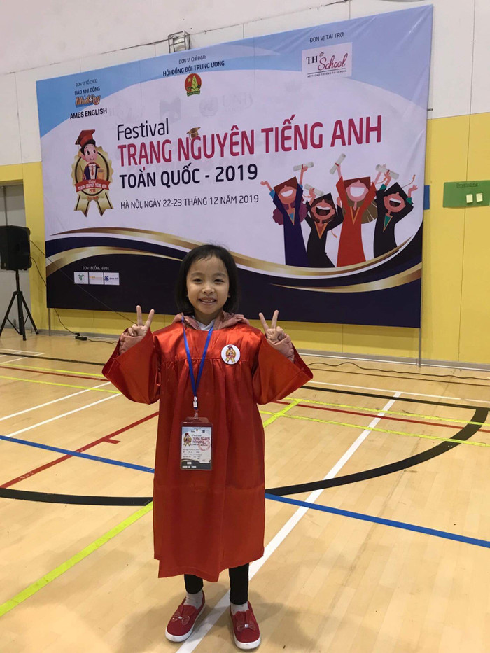 Học sinh Phạm Anh Thư, lớp 3C1 là 1 trong 3 Trạng Nguyên của trường Pascal tại Festival Trạng nguyên tiếng Anh năm nay.