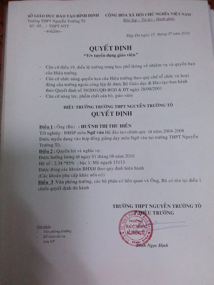 Quyết định tuyển dụng bà Huỳnh Thị Thu Hiền mã ngạch 15.113 (Ảnh:V.N) Quyết định tuyển dụng bà Huỳnh Thị Thu Hiền mã ngạch 15.113 (Ảnh:V.N)