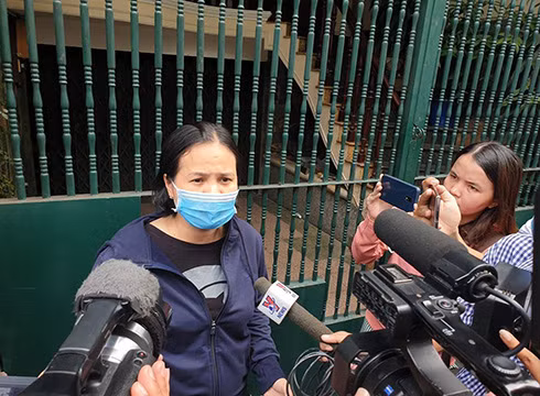 Phụ huynh lo lắng trước thông tin cây bật gốc trong trường học (ảnh: P.L)