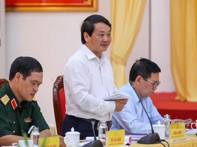 Bộ trưởng, Chủ nhiệm Ủy ban Dân tộc Hầu A Lềnh đánh giá cao tỉnh Yên Vái bước đầu khai thác hiệu quả lợi thế du lịch, đặc biệt là Danh thắng quốc gia ruộng bậc thang Mù Cang Chải. Ảnh: VGP/Nhật Bắc Bộ trưởng, Chủ nhiệm Ủy ban Dân tộc Hầu A Lềnh đánh giá cao tỉnh Yên Vái bước đầu khai thác hiệu quả lợi thế du lịch, đặc biệt là Danh thắng quốc gia ruộng bậc thang Mù Cang Chải. Ảnh: VGP/Nhật Bắc