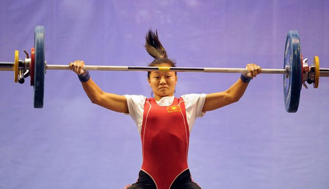 Thùy Dung đã rất nỗ lực để đoạt HCB.