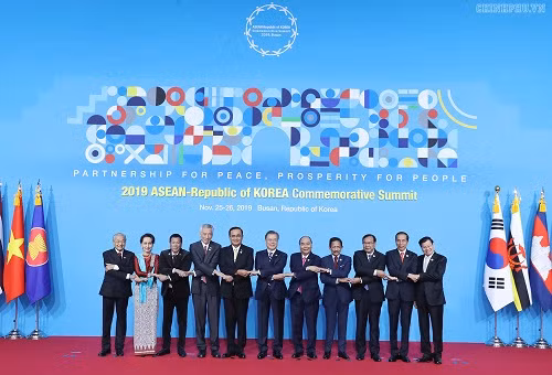 Các nhà lãnh đạo ASEAN-Hàn Quốc. Ảnh: VGP/Quang Hiếu Các nhà lãnh đạo ASEAN-Hàn Quốc. Ảnh: VGP/Quang Hiếu