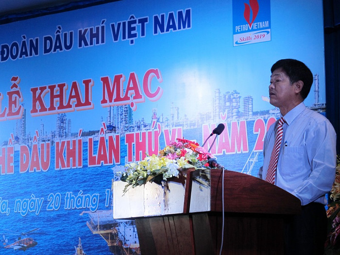Ông Vũ Duy Hảo báo cáo công tác tổ chức hội thi Ông Vũ Duy Hảo báo cáo công tác tổ chức hội thi