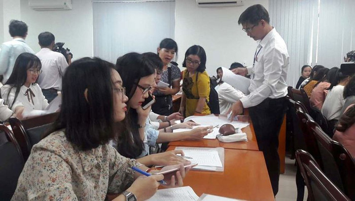 Việc tổ chức xét thăng hạng cho giáo viên sẽ đảm bảo quyền lợi chính đáng của các thầy, cô. (Ảnh minh họa: AN/Giaoduc.net.vn) Việc tổ chức xét thăng hạng cho giáo viên sẽ đảm bảo quyền lợi chính đáng của các thầy, cô. (Ảnh minh họa: AN/Giaoduc.net.vn)