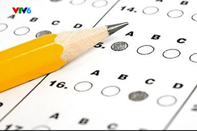 Thi trắc nghiệm môn Toán, tranh cãi trái chiều chưa hồi kết Thi trắc nghiệm môn Toán, tranh cãi trái chiều chưa hồi kết