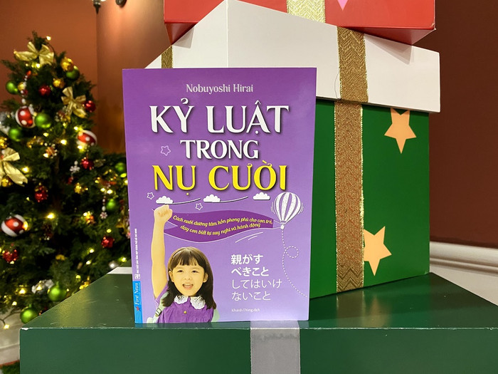 Tiến sĩ Nobuyoshi Hirai đã tập hợp lại những kinh nghiệm của mình thành những lời khuyên hữu ích trong cuốn sách “Kỷ luật trong nụ cười”. Tiến sĩ Nobuyoshi Hirai đã tập hợp lại những kinh nghiệm của mình thành những lời khuyên hữu ích trong cuốn sách “Kỷ luật trong nụ cười”.