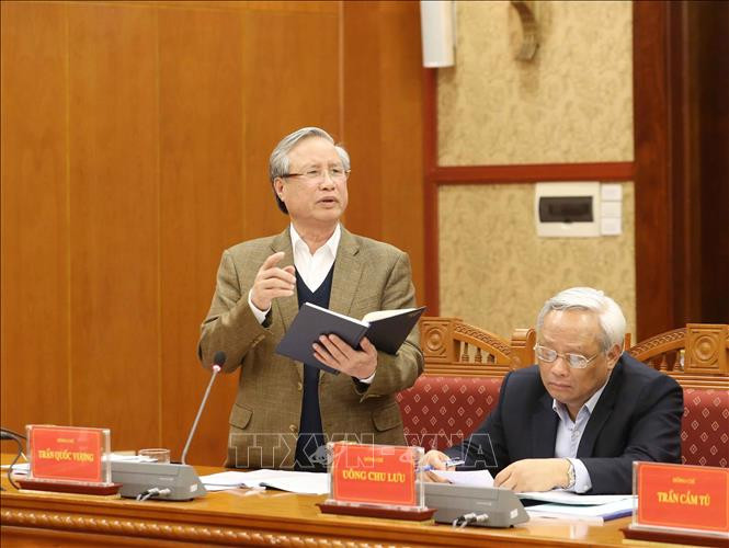 Đồng chí Trần Quốc Vượng, Ủy viên Bộ Chính trị, Thường trực Ban Bí thư phát biểu tại phiên họp. Ảnh: Phương Hoa/TTXVN Đồng chí Trần Quốc Vượng, Ủy viên Bộ Chính trị, Thường trực Ban Bí thư phát biểu tại phiên họp. Ảnh: Phương Hoa/TTXVN