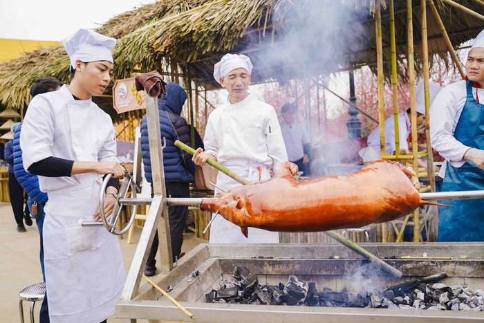 Gian hàng ẩm thực Tây Bắc hấp dẫn thực khách bởi những món ăn đặc sản dân dã đậm vị Gian hàng ẩm thực Tây Bắc hấp dẫn thực khách bởi những món ăn đặc sản dân dã đậm vị