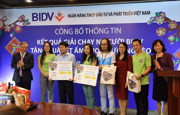 BIDV tổng kết Giải chạy "Nụ cười BIDV - Tết ấm cho người nghèo 2020"