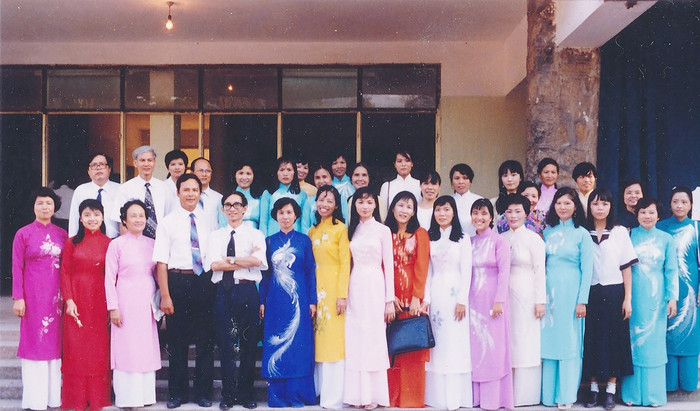 Với chế độ đãi ngộ và chăm sóc tốt, đội ngũ nhà giáo Trường Marie Curie ngày càng phát triển về mọi mặt, yên tâm làm tốt nhất công việc của mình Với chế độ đãi ngộ và chăm sóc tốt, đội ngũ nhà giáo Trường Marie Curie ngày càng phát triển về mọi mặt, yên tâm làm tốt nhất công việc của mình