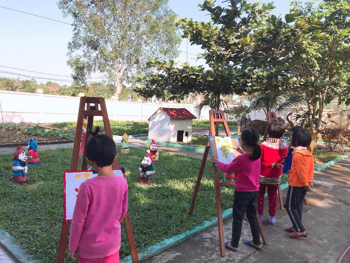 Em muốn làm Họa sĩ Em muốn làm Họa sĩ