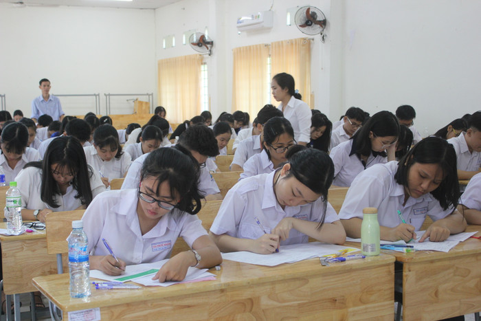 Ma trận liên kết dạy thêm, học trò trốn đâu cho thoát? ảnh 2 Ma trận liên kết dạy thêm, học trò trốn đâu cho thoát? ảnh 2