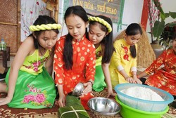 Tết, sao thầy cô lại ra bài tập cho học trò của mình? ảnh 2 Tết, sao thầy cô lại ra bài tập cho học trò của mình? ảnh 2