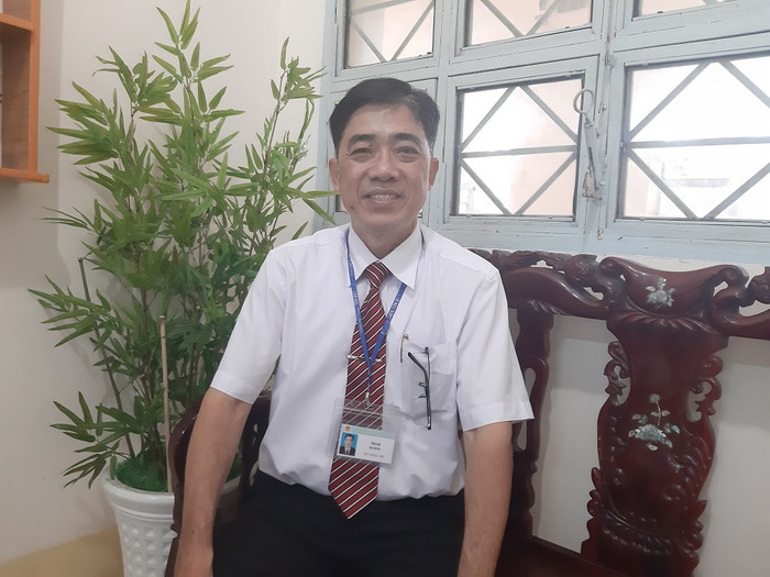 Thầy Thái Lợi, Hiệu trưởng Trường Trung học cơ sở Tôn Đức Thắng (Phường 5 - Thành phố Sóc Trăng) Thầy Thái Lợi, Hiệu trưởng Trường Trung học cơ sở Tôn Đức Thắng (Phường 5 - Thành phố Sóc Trăng)