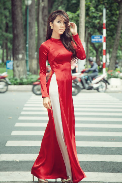 Thật khó tin rằng chân dài này từng nude 100% chụp ảnh kêu gọi bảo vệ môi trường