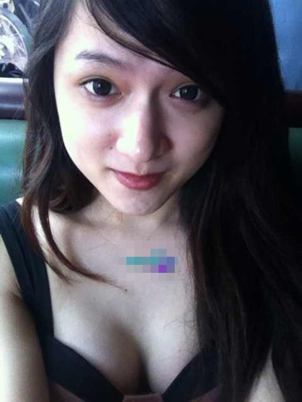 Khi không trang điểm, Hương Giang vẫn cuốn hút vì vẻ tươi tắn, rạng ngời. Khi không trang điểm, Hương Giang vẫn cuốn hút vì vẻ tươi tắn, rạng ngời.