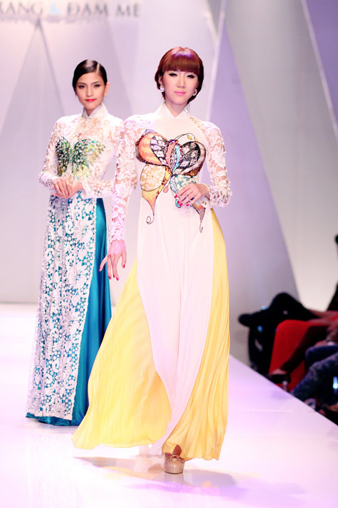 Chương trình trình diễn những bộ sưu tập áo dài mới nhất của các NTK. Chương trình trình diễn những bộ sưu tập áo dài mới nhất của các NTK.